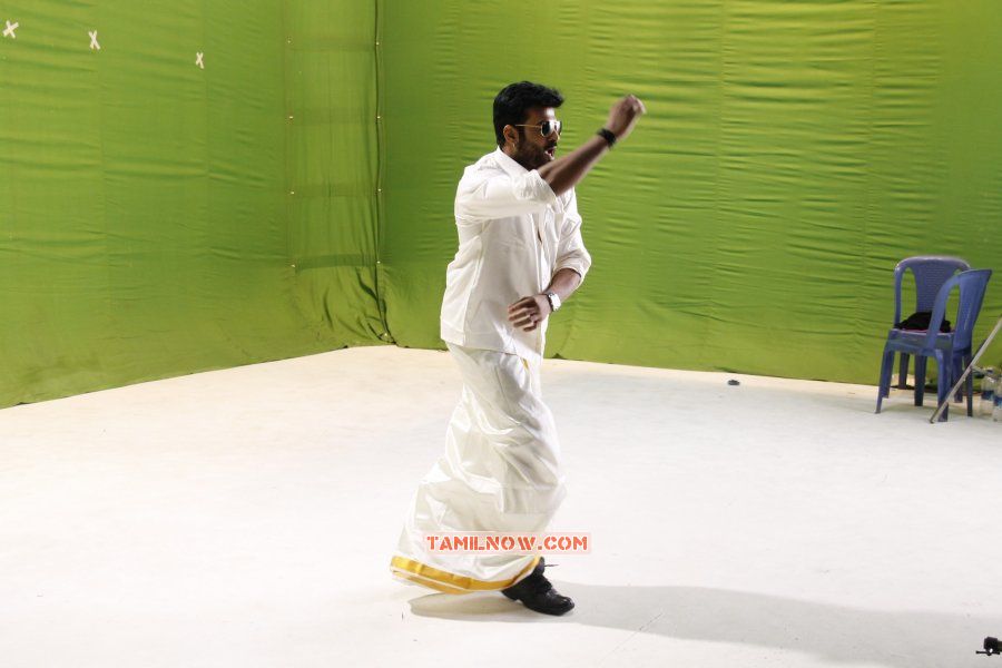 Kuttralam Movie Still 1