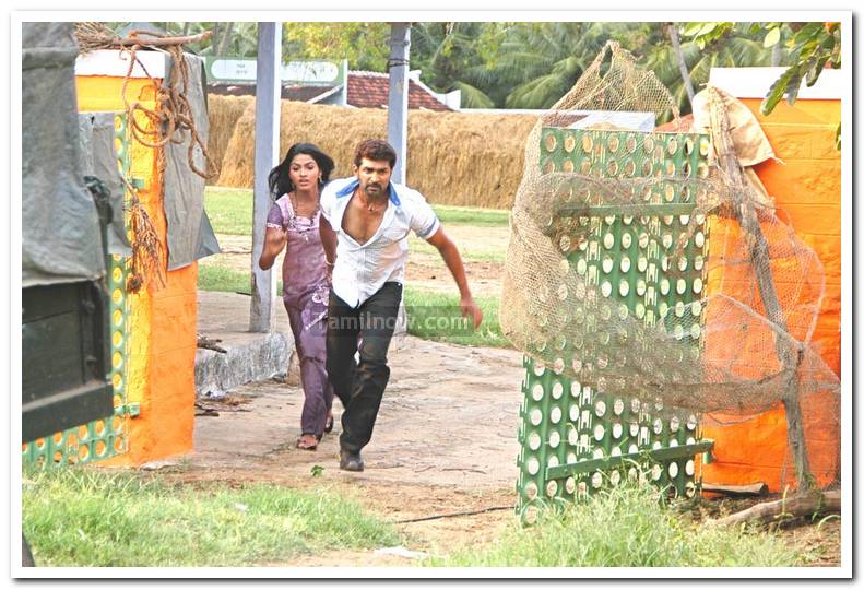 Arun Vijay Dhanshika Stills 23