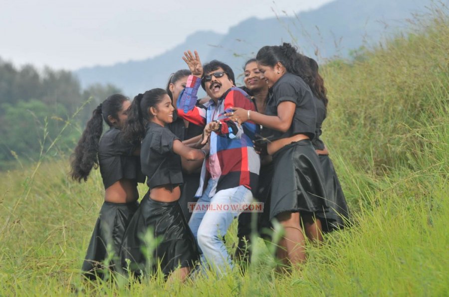 Movie Machan Stills 5591