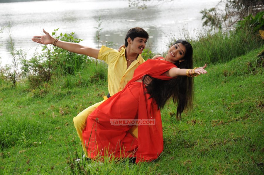 Tamil Movie Madhavanum Malarvizhiyum Photos 5710