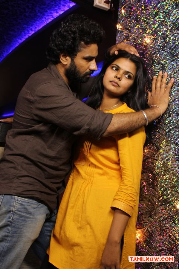 Movie Madhu Maadhu Soodhu Photos 1460