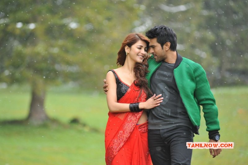 Film Still Ram Charan Shruthi Haasan In Magadheera 452