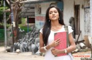 Vithika Sheru In Movie Mahabalipuram 531