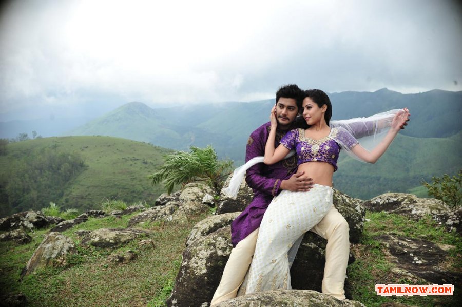 Tamil Movie Manathil Mayam Seithai Stills 2072