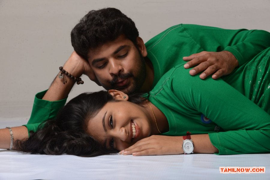 Vimal And Lakshmi Menon In Manja Pai 106