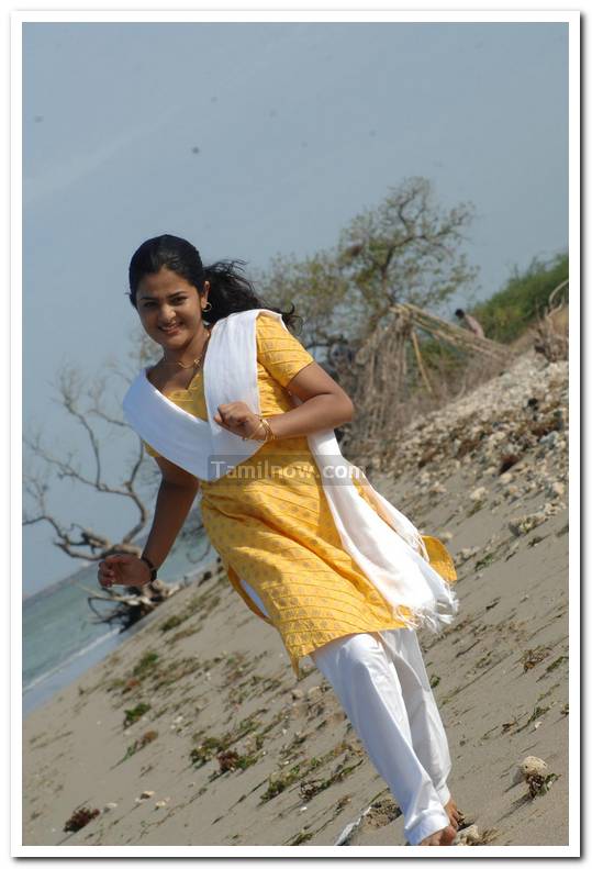 Srinidhi Still 011