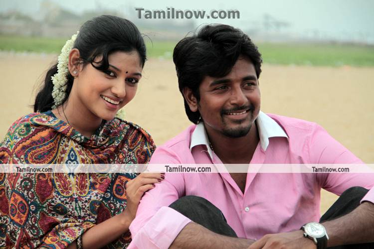 Siva And Oviya In Marina Movie 4