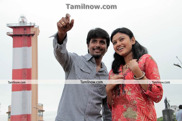 Siva And Oviya In Marina Movie 9