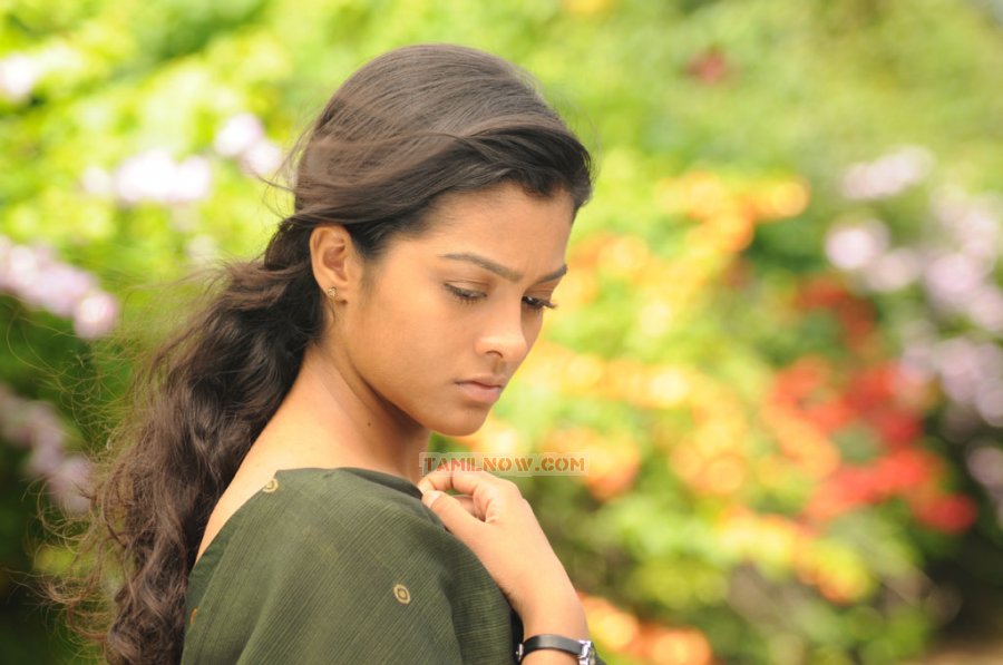 Mathapoo Stills 1481