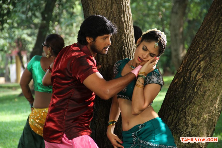 Tamil Movie Mei Maranthen Stills 8029