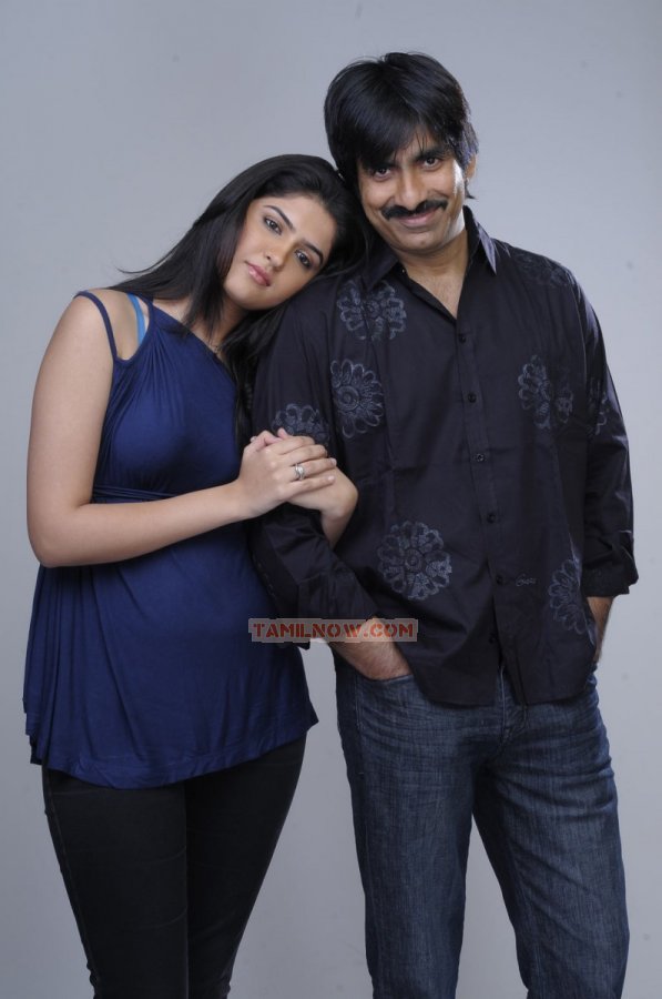 Ravi Teja Deeksha Seth Murattu Singam 992