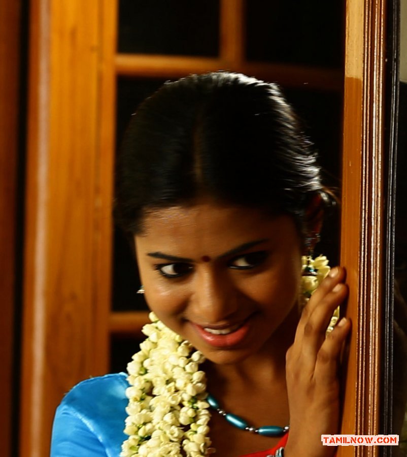 Movie Naan Sadharana Manushan Stills 2408