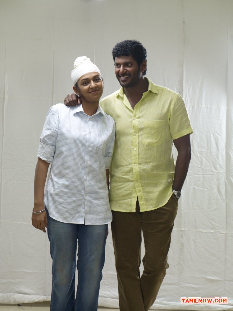 Naan Sigappu Manithan Photos 8743