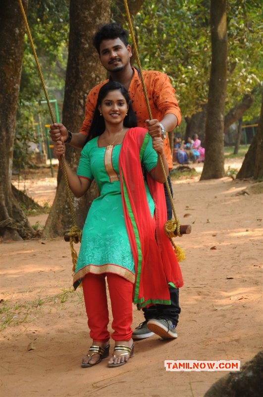 Film Still Keerthi Dharan Surekha 398