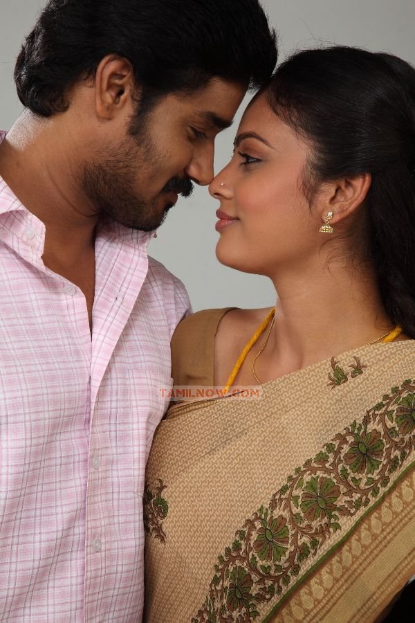 Tamil Movie Nalanum Nandhiniyum 9607