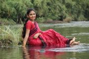 Movie Nanbargal Kavanathirku 2164