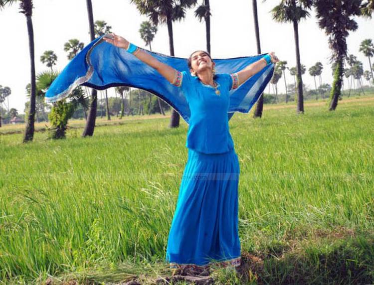 Sanusha In Nandhi 2