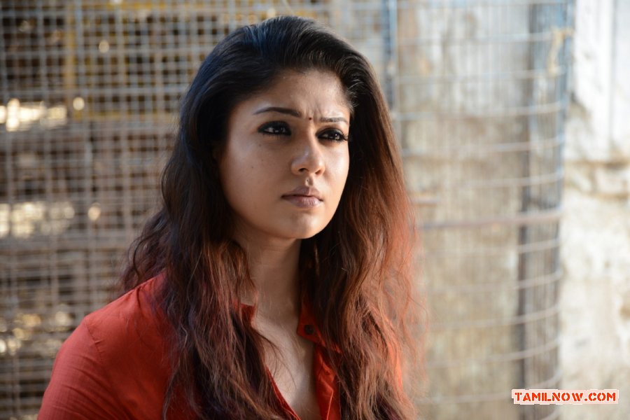 Nee Enge En Anbe Actress Nayantara 329