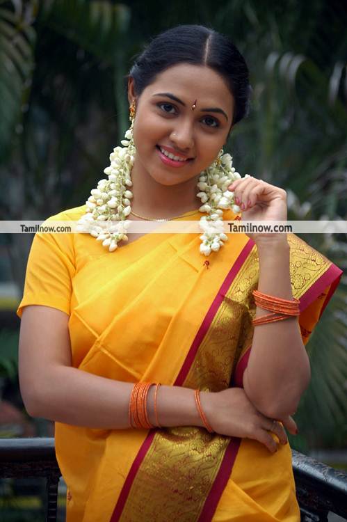 Thamali Stills 4