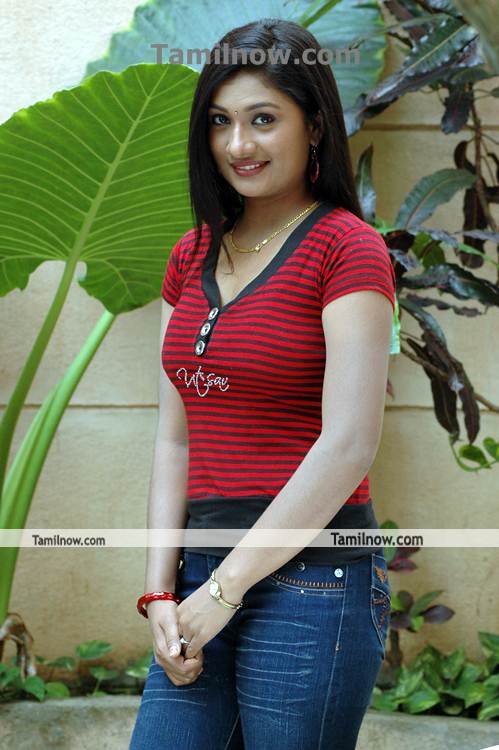 Ramya Still 4