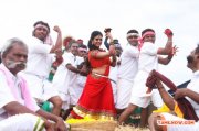 Actress Iniya Dance In Oru Oorla Rendu Raja 865