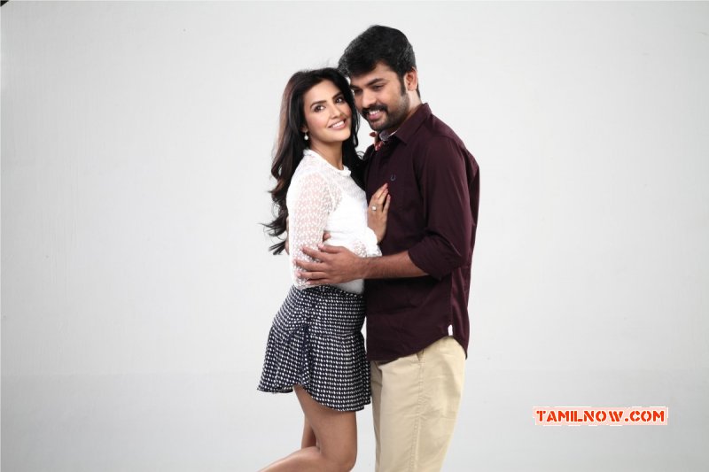 Photo Oru Oorla Rendu Raja Tamil Film 6939