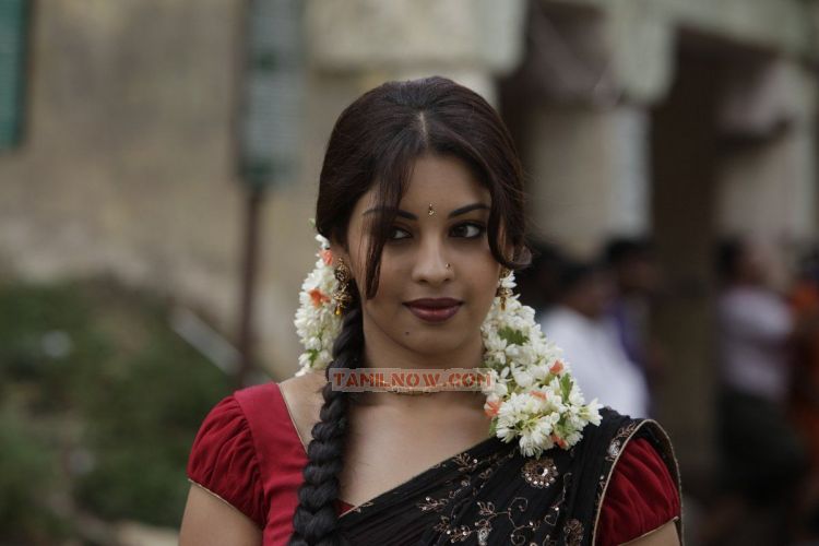 Richa Gangopadhay In Osthi 14