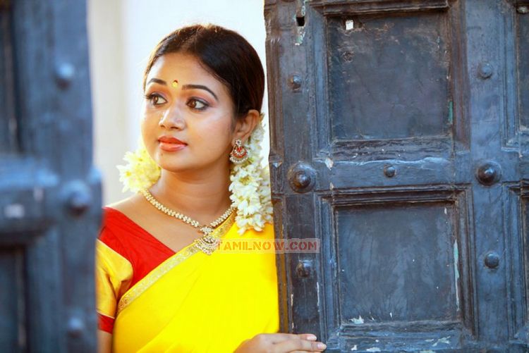 Actress Devathai 547