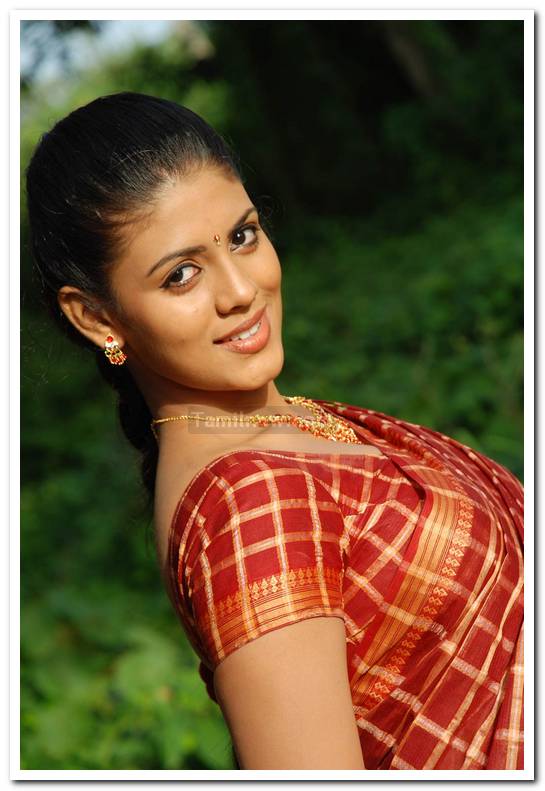 Sruthi Photos 5