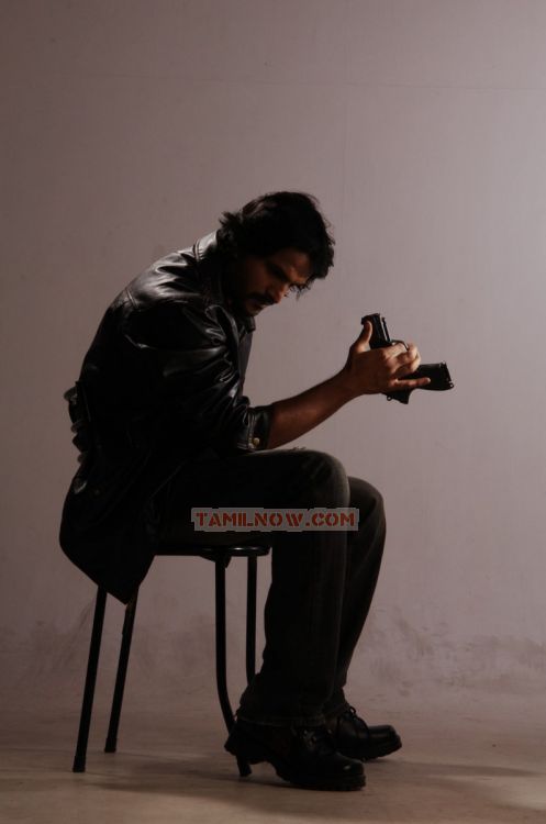 Padam Parthu Kadhai Sol Still 251