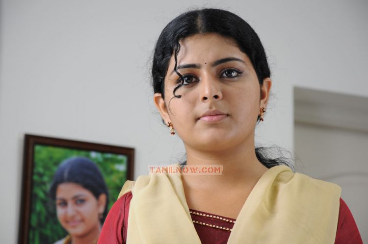 Swathi Photo From Pathirama Pathukkunga 145