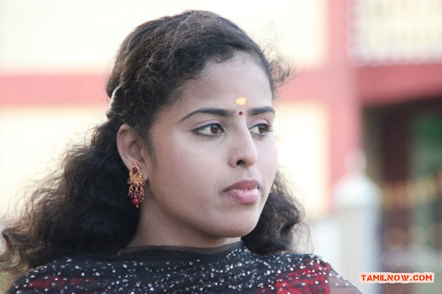 Pesatha Padam Stills 8420