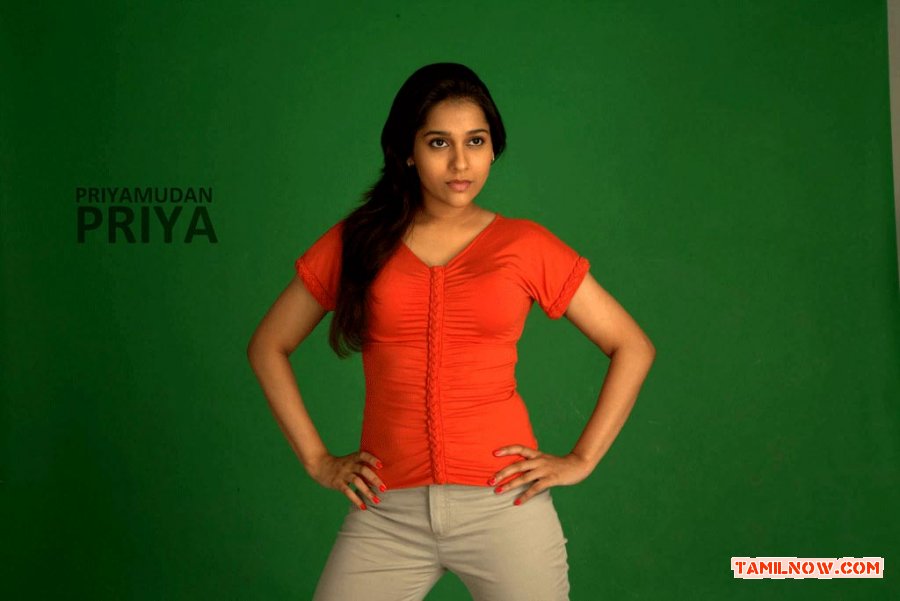 Priyamudan Priya 8340