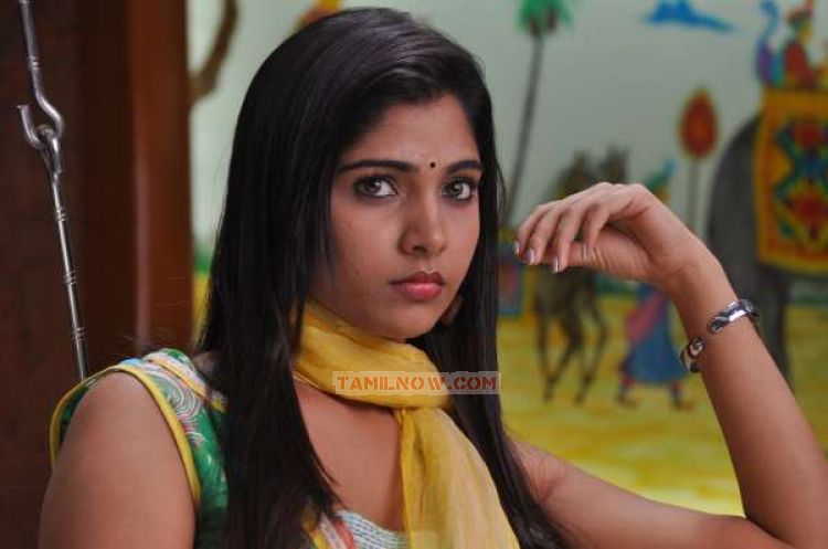 Actress Bhanu In Puthumukhangal Thevai 61