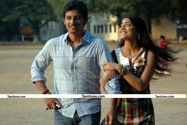 Jeeva Shriya Saran In Rowthiram 8