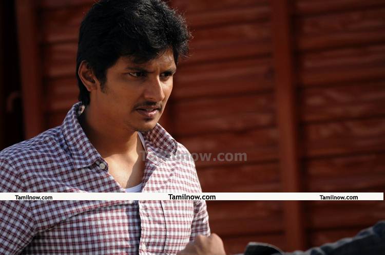 Rowthiram Movie Still 2