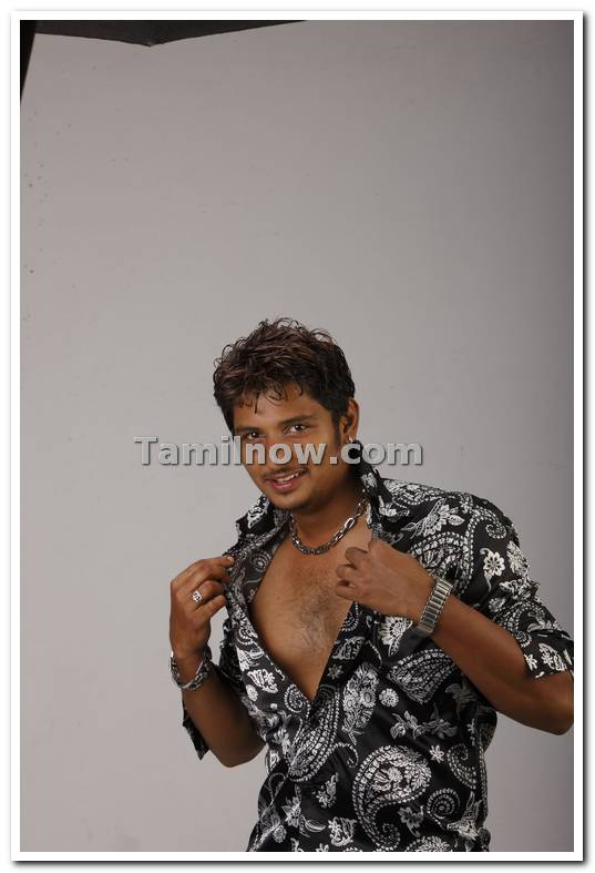 Actor Jeeva Stills 2