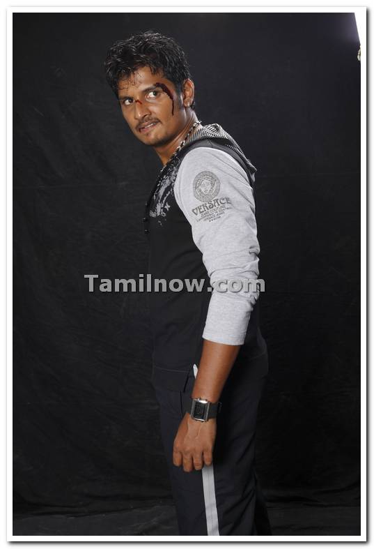 Jeeva Stills 1