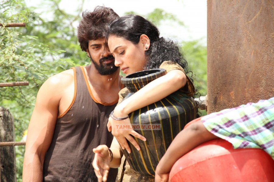 Tamil Movie Sivappu Photos 8522