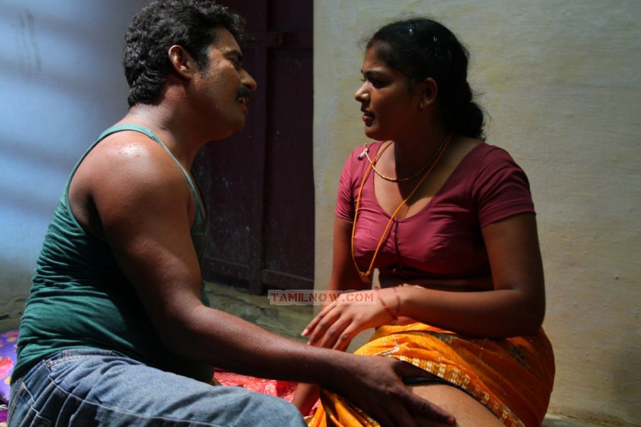 soundarya tamil movie hot stills