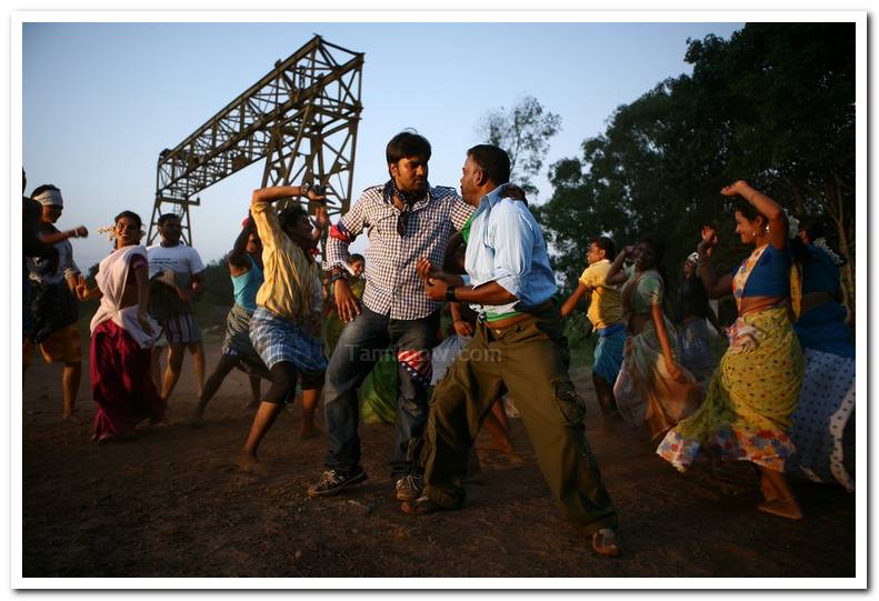 Tamizh Padam Still 9