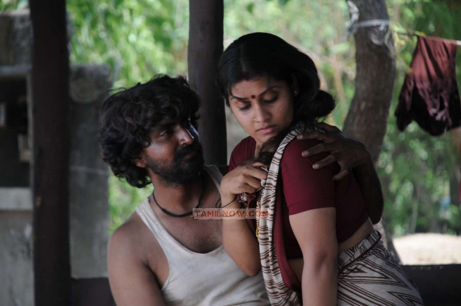 Tamil Movie Thee Kulikkum Pachay Maram Photos 9384