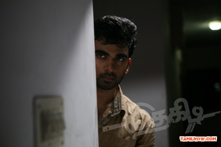 Asok Selvan Thegidi Movie 903