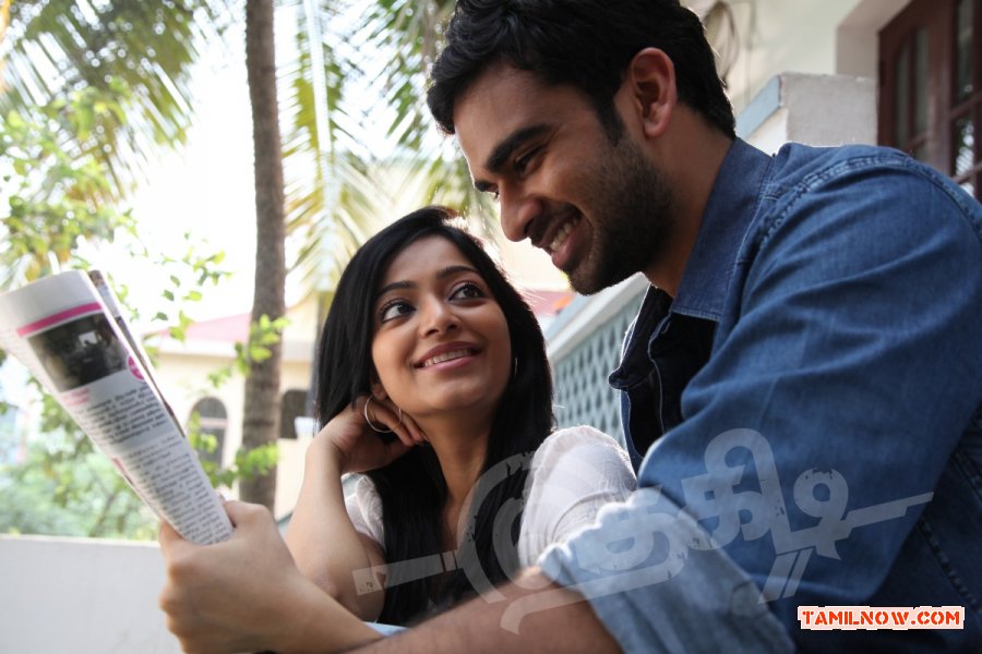 Janani Iyer And Ashok Selvan In Thegidi 379