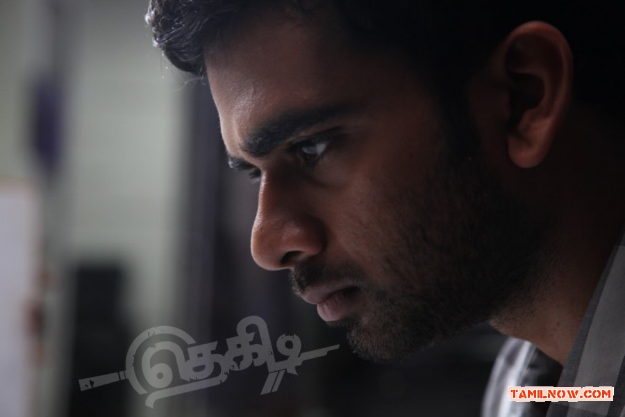 Tamil Movie Thegidi 4787