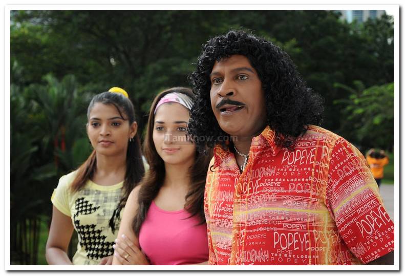 Thillalangadi Movie Stills 3