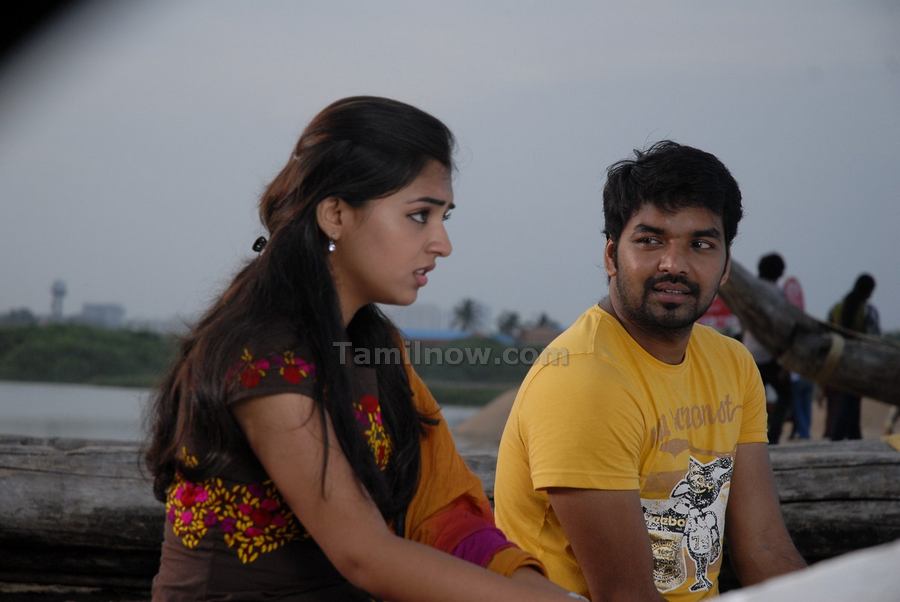 Thirumanam Ennum Nikkah Jai Nazriya6