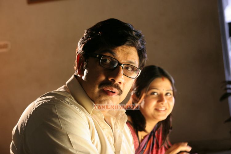 Sangeetha Sathyaraj In Uchithanai Mukarnthal 858