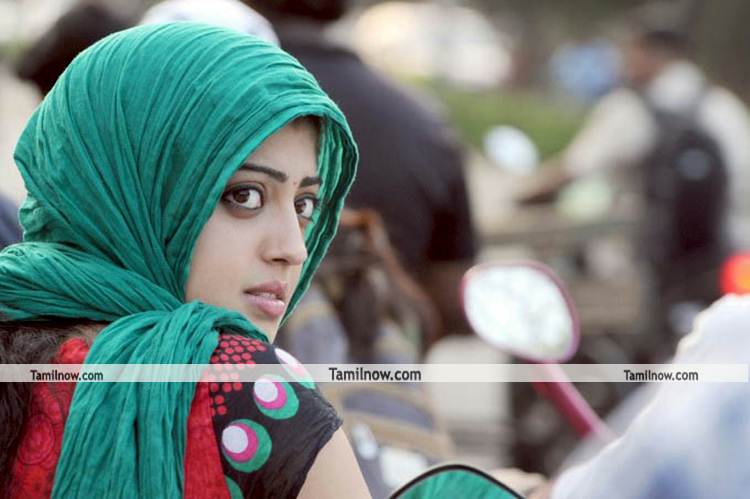 Pranitha In Udhayan7