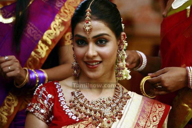 Genelia Picture 7